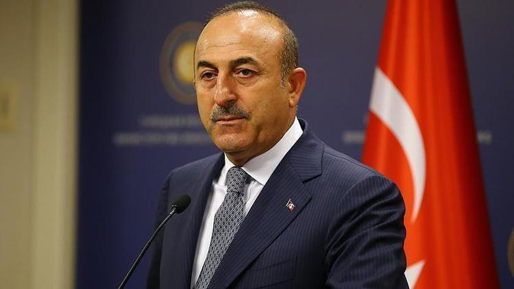 Çavuşoğlu Yeni Malatyaspor kalecisine yapılan ırkçı saldırıyı kınadı