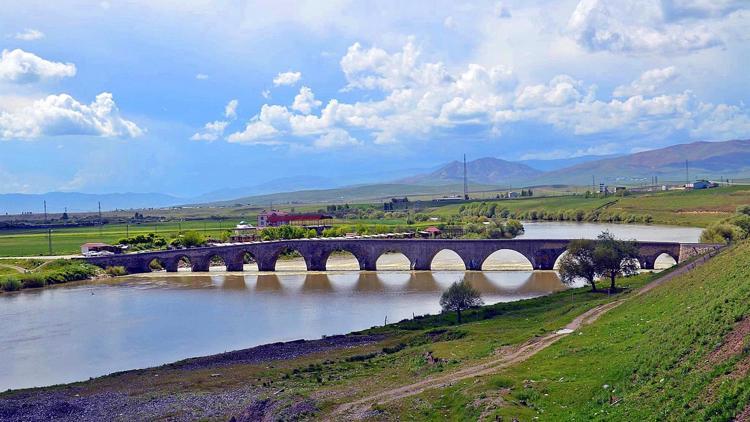 Tarihi Murat Köprüsü turizme kazandırılacak