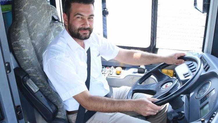 Otobüs şoförü, kalp krizi geçiren yolcuyu hastaneye yetiştirdi