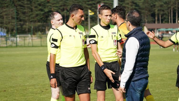 Süper Lig ekibinin maçında olay çıktı Rakip sahadan çekildi