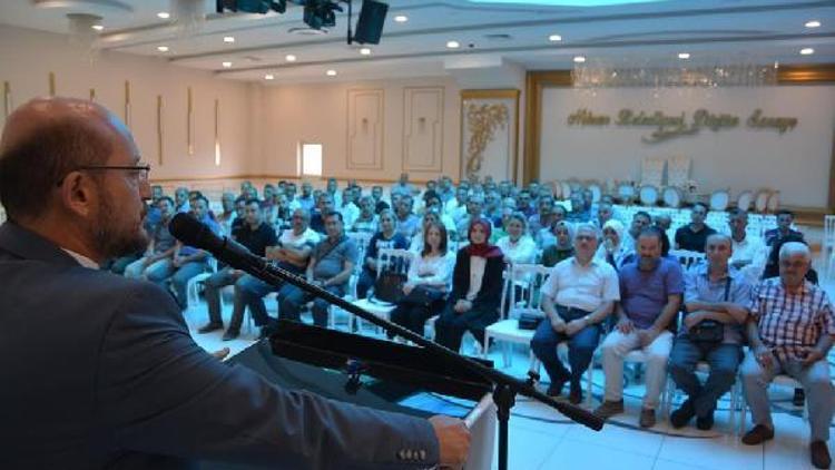 Başkan Özcan, belediye personeli ile bayramlaştı