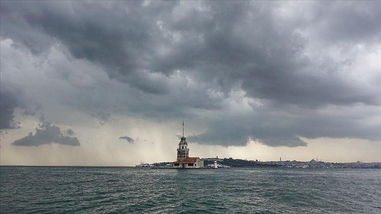 Meteorolojiden kuvvetli yağış uyarısı... Edirne’de yollar göle döndü