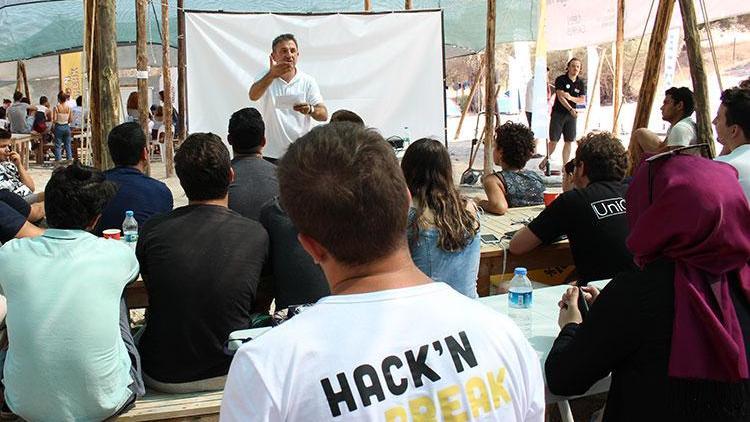 4. HacknBreak: Açık İnovasyon Kampı 24 Ağustos - 1 Eylül tarihlerinde Urla’da gerçekleşiyor