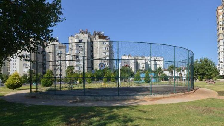 Muratpaşada yeni basketbol sahaları
