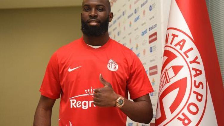 Souleymane Doukara Antalyaspordan ayrıldı