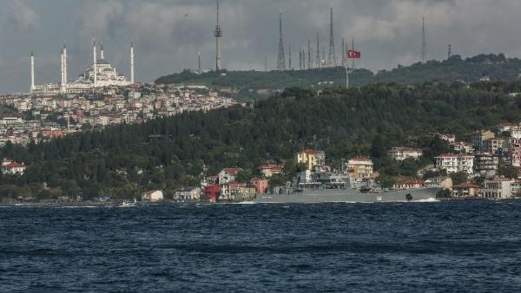 Rus gemisi Sezar Kunikov İstanbul Boğazından geçiş yaptı