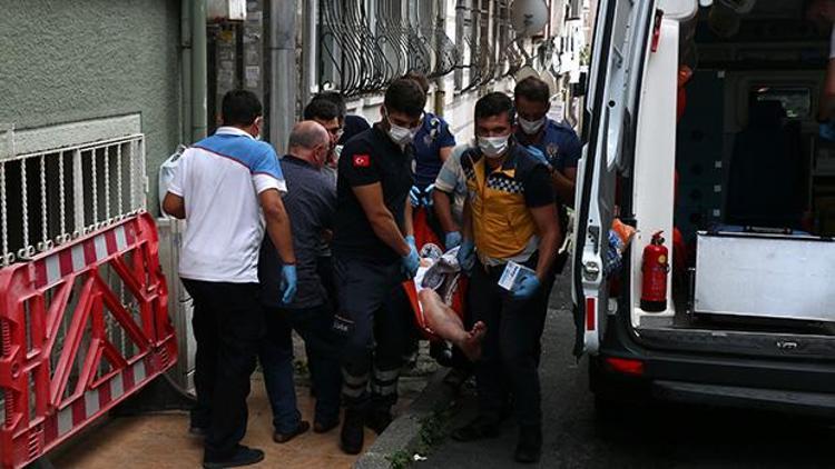 Arkadaşları uzun süre haber alamayınca polisi aradı. Doktor yarı baygın bulundu