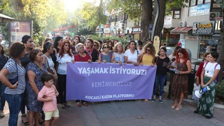 Kocaeli Kadın Platformu üyeleri Emine Bulut cinayetine tepki gösterdi