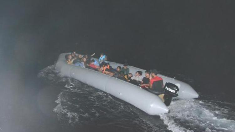 Kuşadasında havadan tespit edilen kaçak göçmenler yakalandı