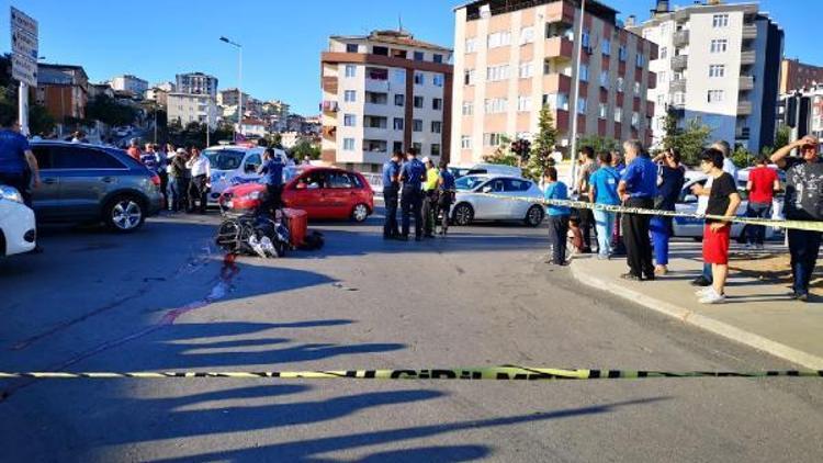 Maltepede minibüsün çarptığı motokurye öldü; kaza anı kamerada