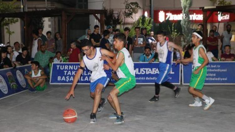 Sandıklıda Sokak Basketbolu Turnuvası