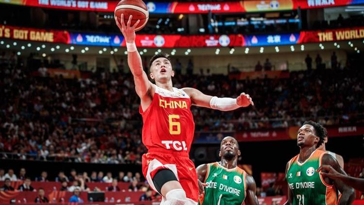 Ev sahibi Çin, turnuvaya galibiyetle başladı
