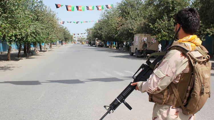 Afganistanda Taliban saldırısı: 8 ölü