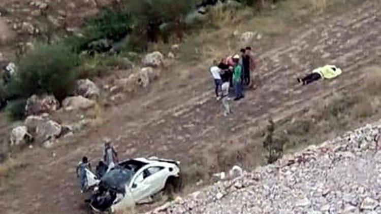 Otomobil 50 metrelik uçurumdan yuvarlandı: 1 ölü, 1 yaralı