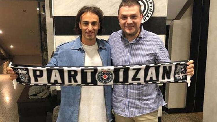 Lazar Markovic imzayı attı | Transfer Haberleri