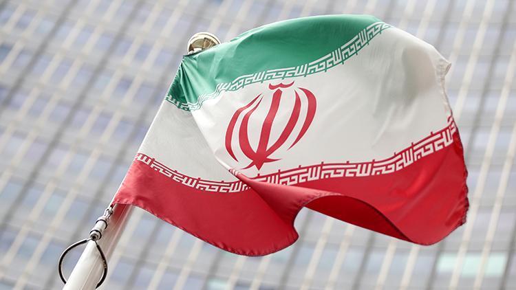 İrandan nükleer anlaşmaya tam uyum için 15 milyar dolar kredi şartı