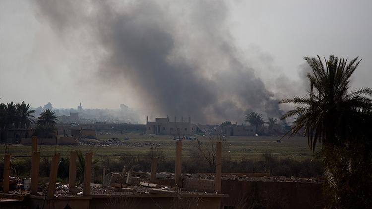 Esed rejimi İdlibi havadan vurdu, 1 çocuk öldü