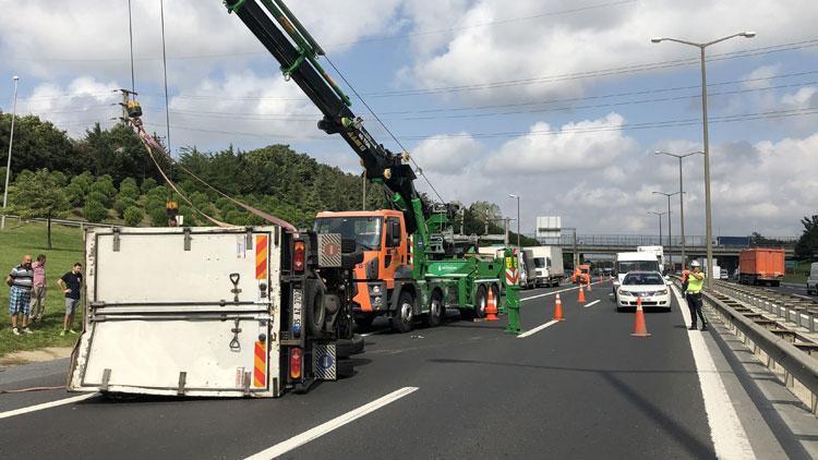 TEMde kaza Trafik kilitlendi