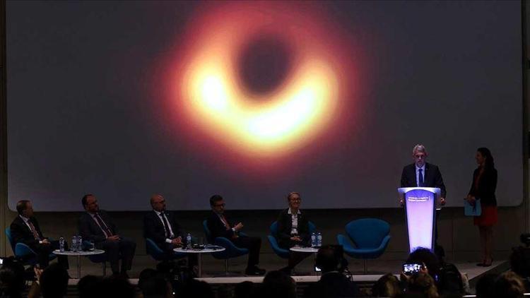 Kara deliğin fotoğrafını yayımlayan ekibe 3 milyon dolarlık ödül