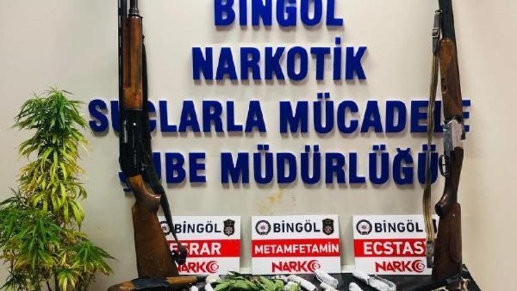 Bingöl ve Diyarbakırda uyuşturucu operasyonu: 28 gözaltı