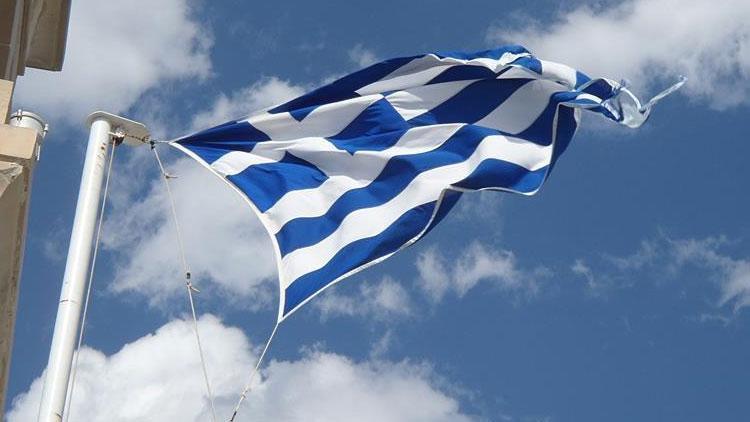 Yunanistanda vergiler düştü