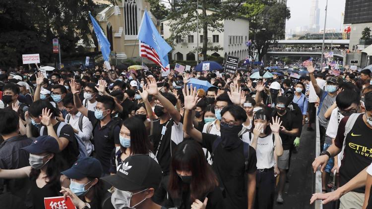 Hong Kongda protestolar devam ediyor