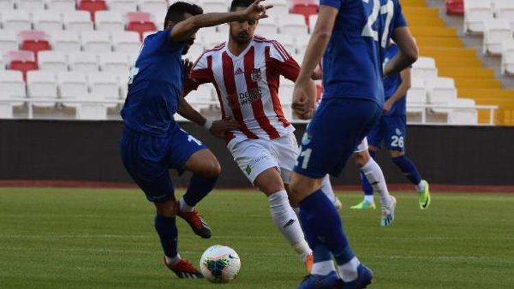 Demir Grup Sivasspor hazırlık maçında BB Erzurumspor’a 3-1 yenildi