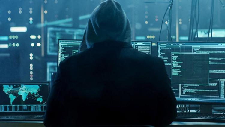Siber saldırganlar 19 yıl boyunca bilgi çalmış