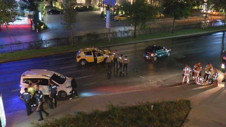 Geri geri giderek polisten kaçan otomobil kazaya sebep oldu: 1 yaralı
