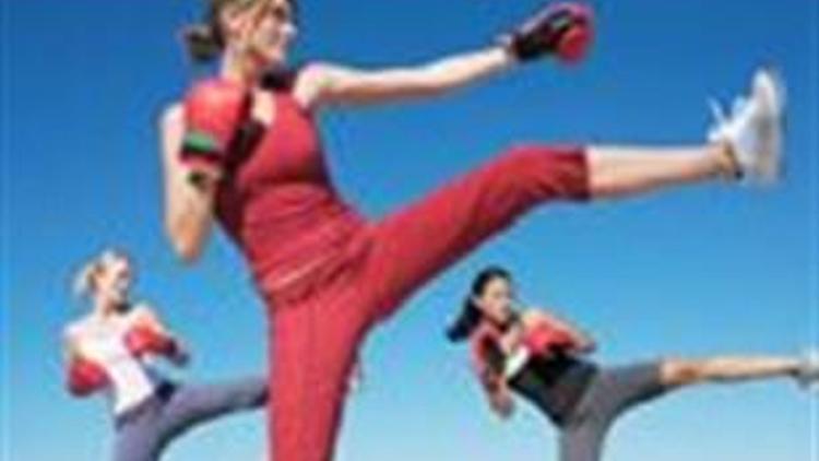 Fit kalçalara giden yol: Kickbox