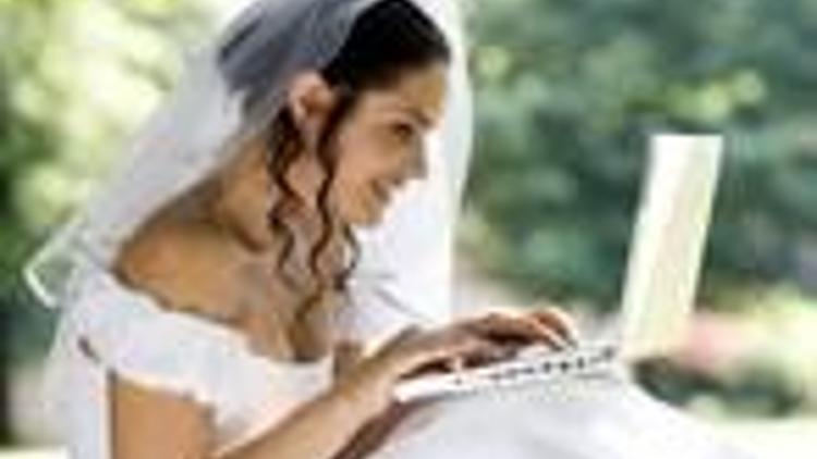 Her 10 gelinden 8'i düğününü internetle planlıyor!