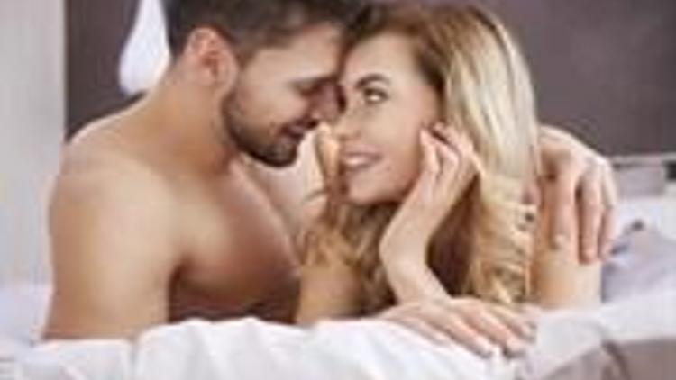 Kadınlar Romantizmi Erkekler Erotizmi Sever