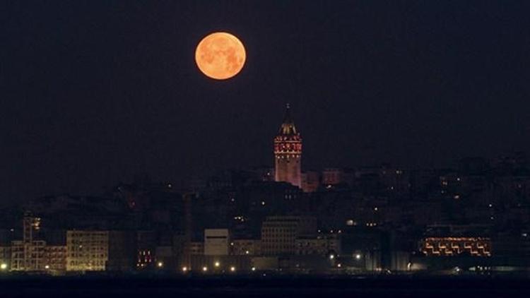 Süper Mavi Kanlı Ay Videosu İstanbul'un Tanıtımı İçin Önemli Rol Oynadı!