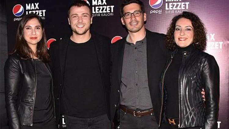 Ünlü İsimler Ve Tolga Sarıtaş  “Pepsi Max İle Black Parti”de Buluştu