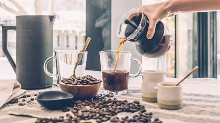 Aşırı Kahve ve Çay Kemik Erimesi Riskini Artırıyor