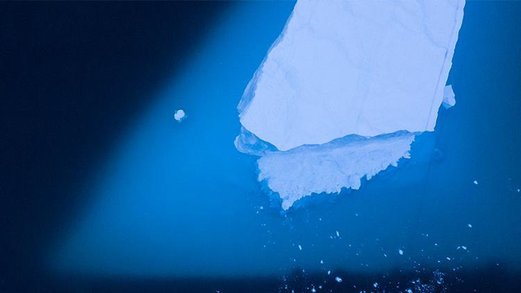 Grönlandda buzul koptu: 1 ölü, 2 kayıp