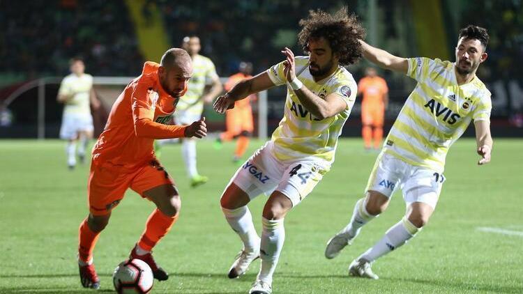Fenerbahçe ligde 8 maçtır yenilmiyor Son mağlubiyet Alanyadaydı...