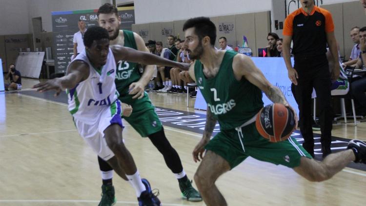 Zalgiris, TOFAŞı yendi Gloria Kupasında beşinci oldu...