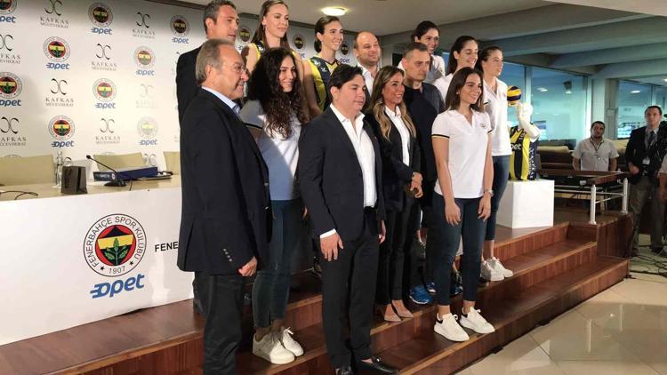Fenerbahçe Opet Kadın Voleybol Takımında sponsorluk anlaşması