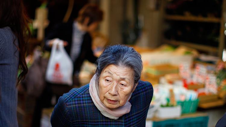 Japonyada 100 yaş üstü nüfus 71 bini aştı