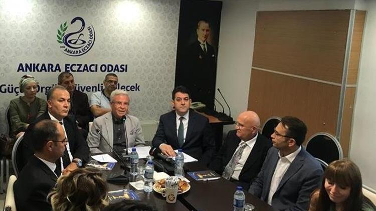 Ankara Eczacı Odası yönetimi değişti