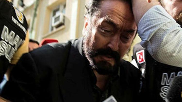 Adnan Oktar mahkeme salonunda kediciklere dönüp bunları söyledi