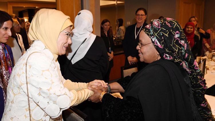 Emine Erdoğan, ABDli Müslüman toplumun kadın temsilcileriyle  buluştu