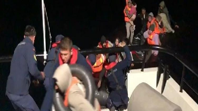 Edirnede lastik botta 40 kaçak göçmen yakalandı