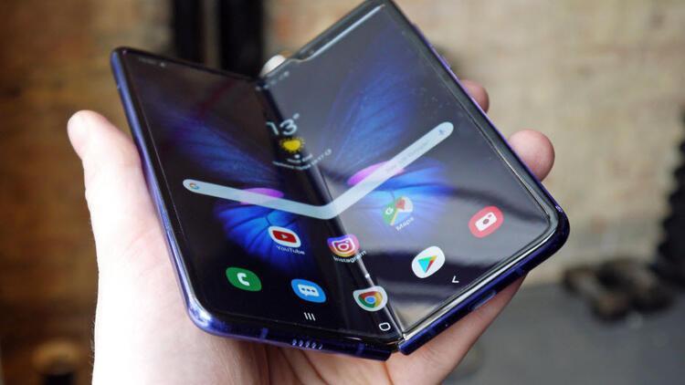 Samsung Galaxy Fold yere düştü İşte test sonucu