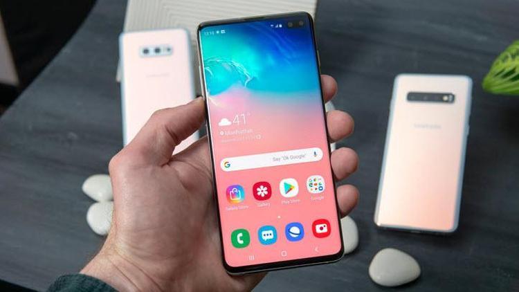 Samsung Galaxy S10 için kamera güncellemesi geldi