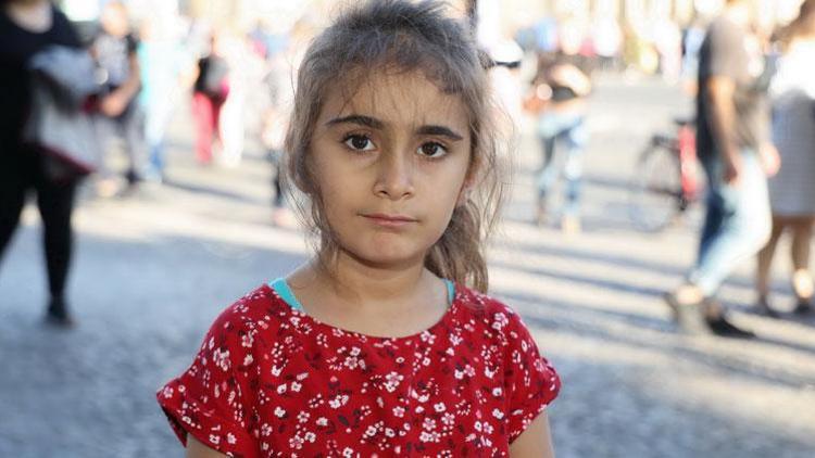 Emine’nin babasından Almanyalı Türklere çağrı: Belki bir hayat kurtulacak