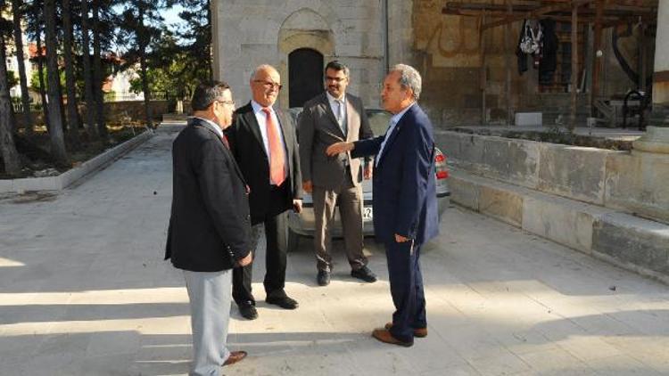 Akşehirde Hasan Paşa İmaret Cami restorasyonu son aşamaya geldi
