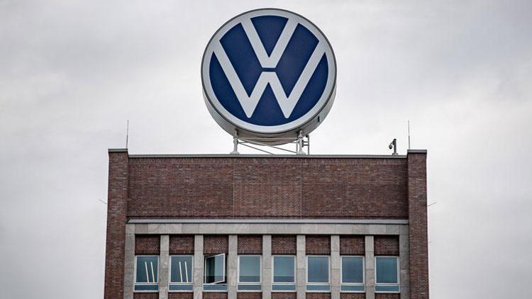 Soruşturma açılınca yönetim kurulu acil toplandı: Volkswagen yöneticileri göreve devam edecek