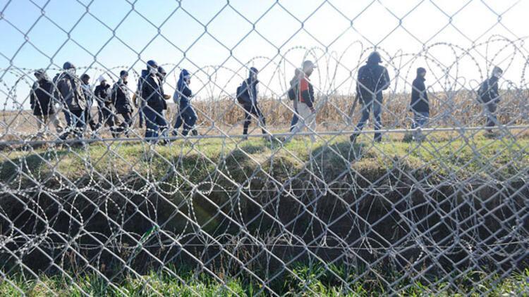 Macaristandan İtalyaya sınır koruma teklifi: Bir tek sözün yeter, hemen harekete geçebiliriz